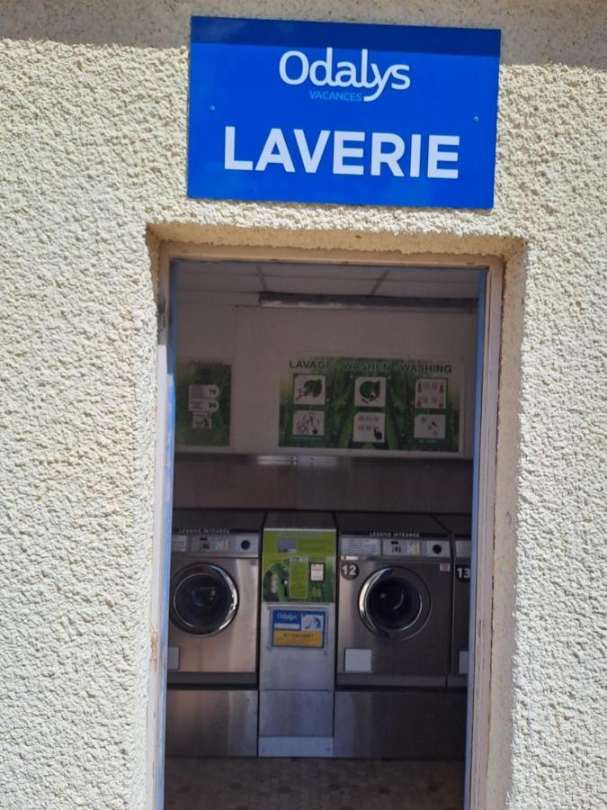 Studio Climatise Box 5 G Residence Odalys Saint Loup, Piscine ,Parking Prive Et Superette 25 Agde Luaran gambar
